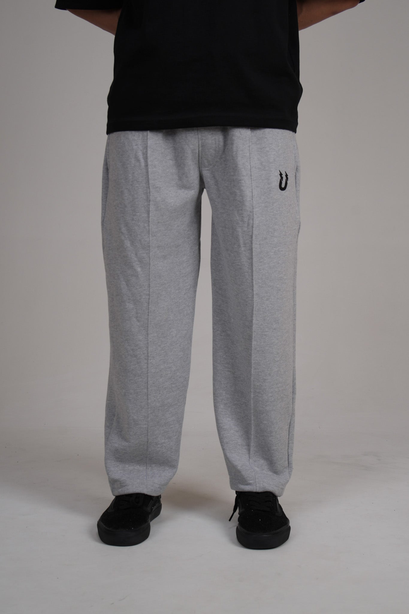 Initial Sweatpant - Grey