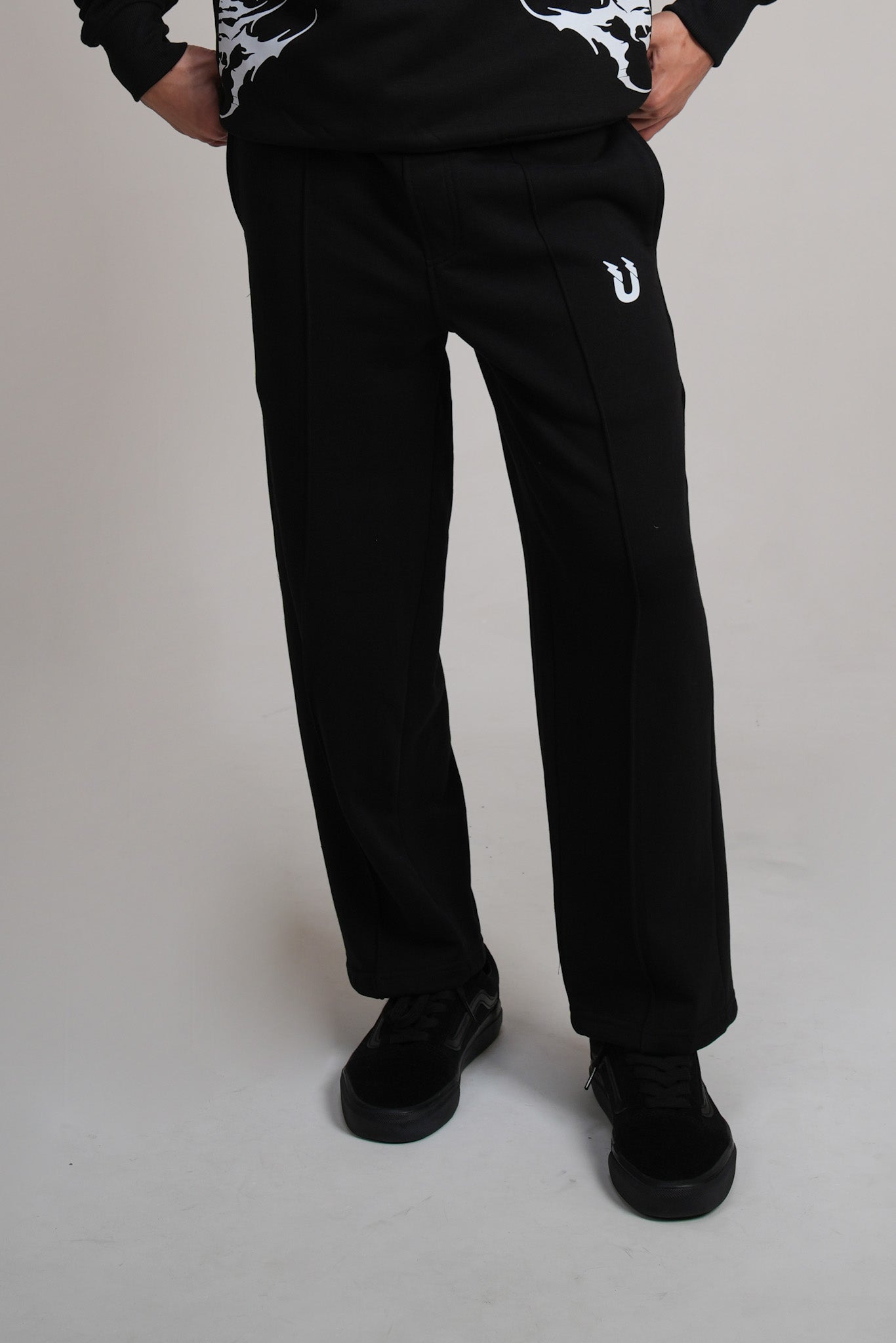 Initial Sweatpant - Black