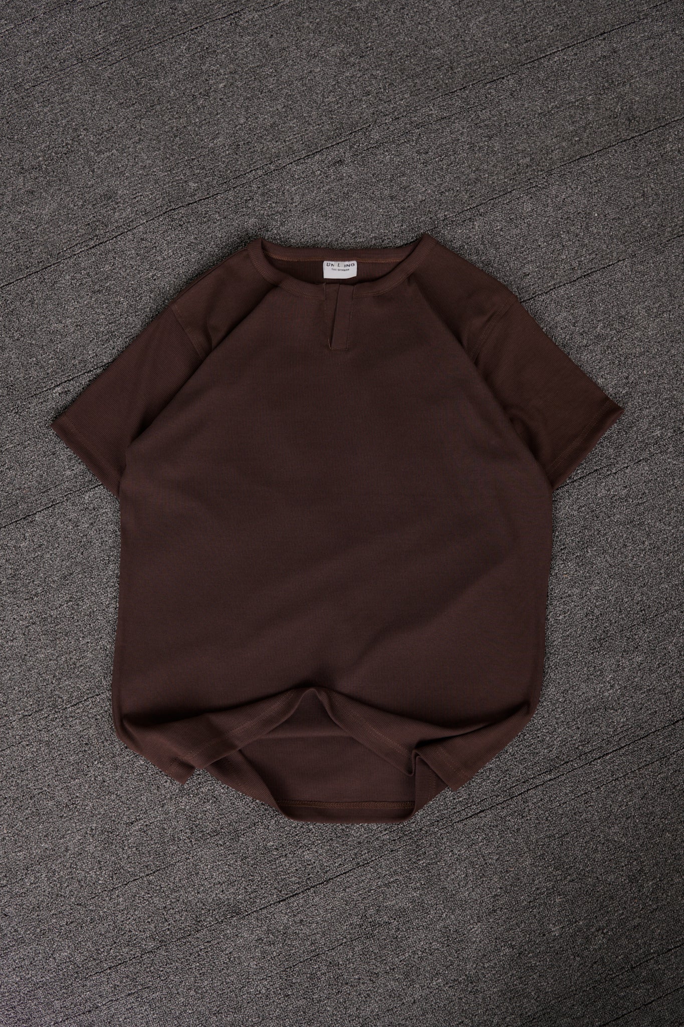 Half Sleeve Henley - Brown