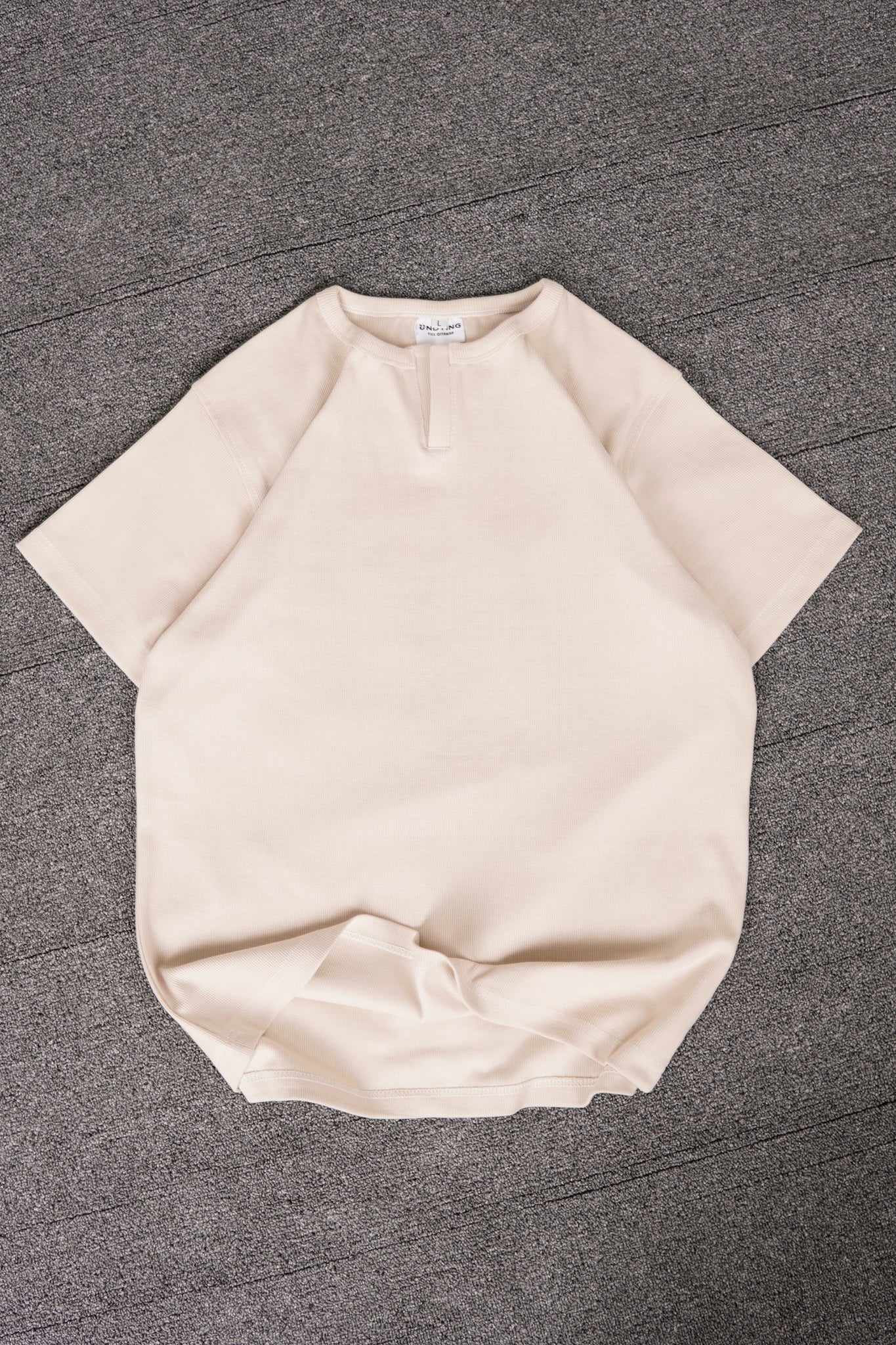 Half Sleeve Henley - Beige