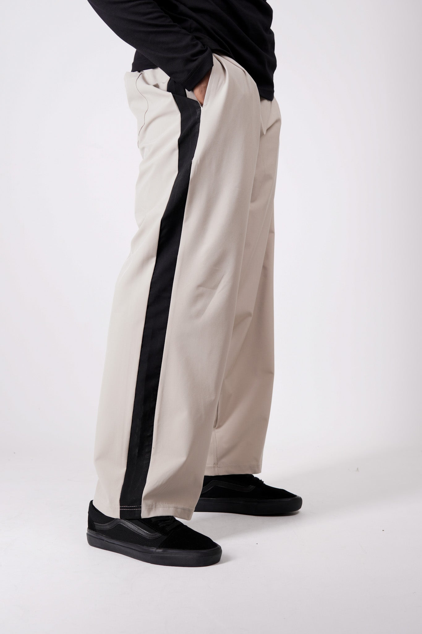 Essential Track Pant - Beige