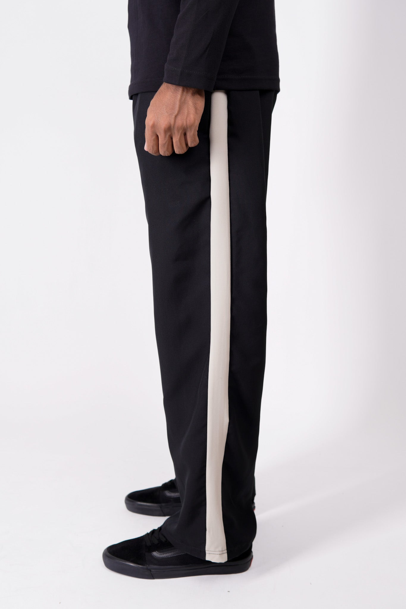 Essential Track Pant - Black