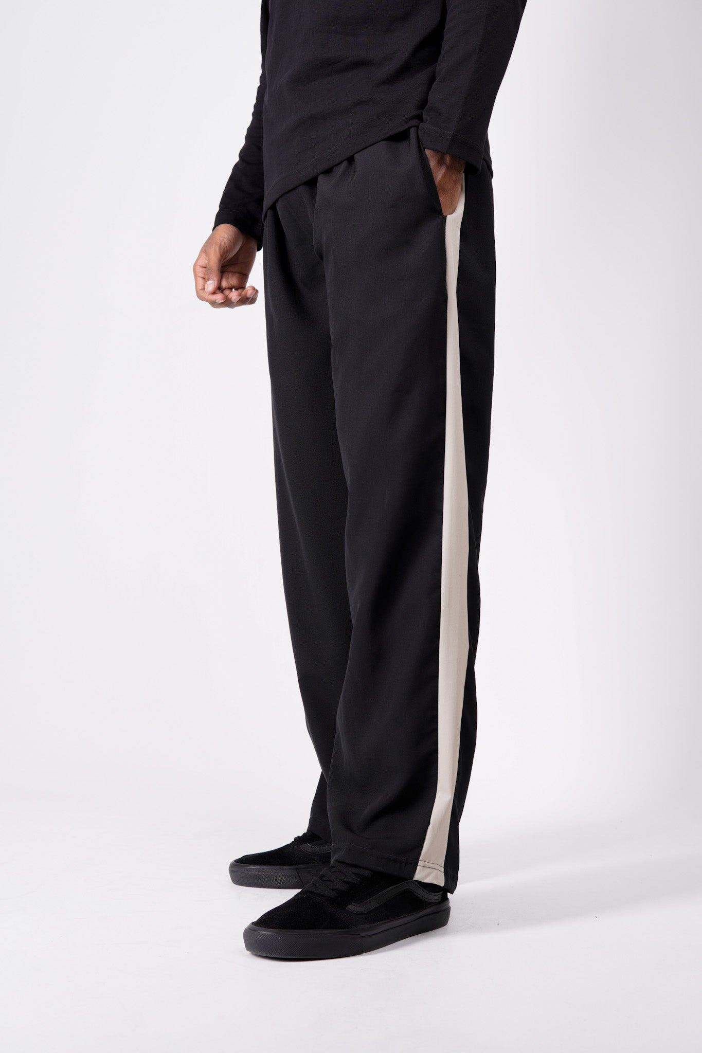 Essential Track Pant - Black
