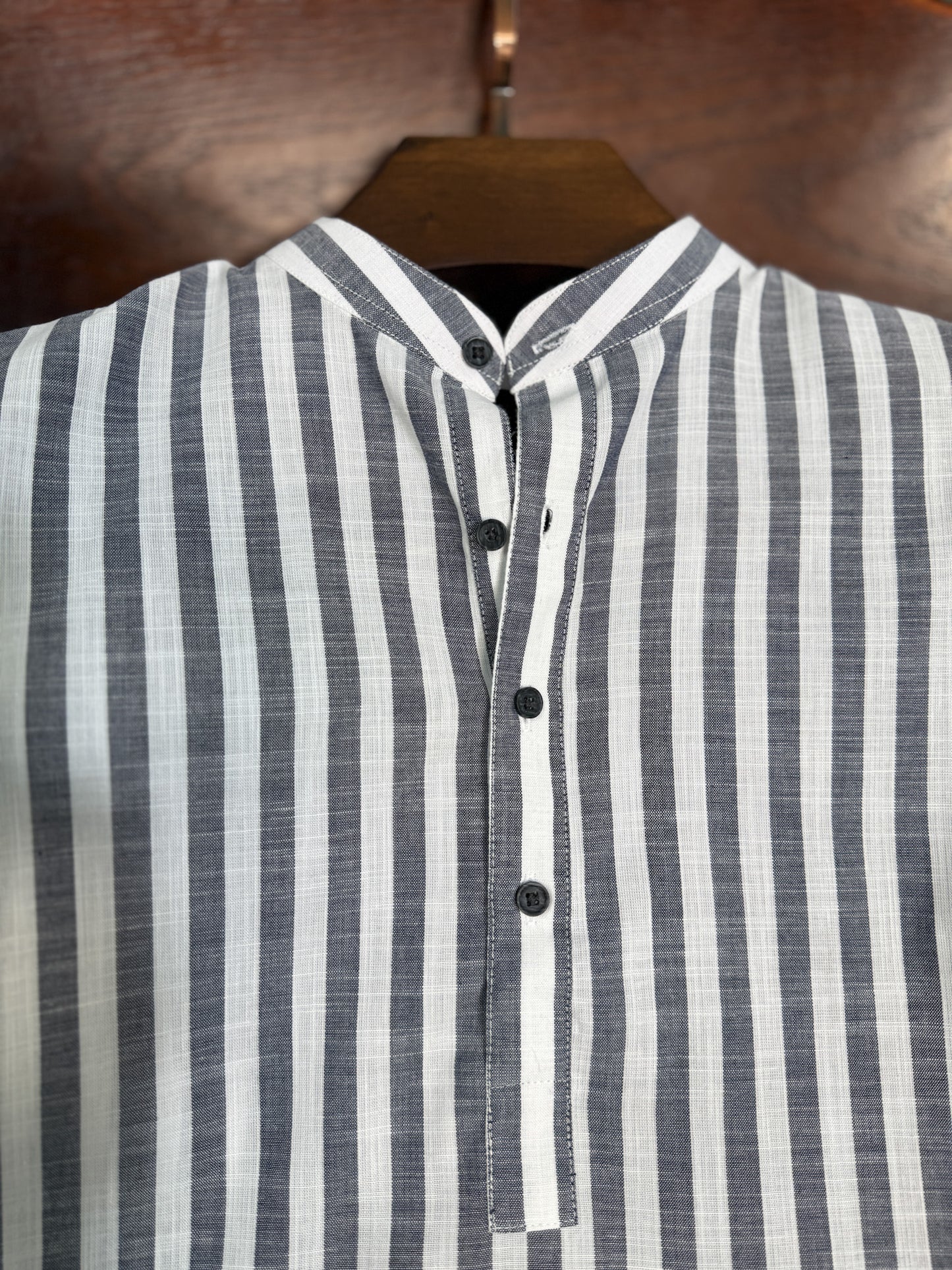 Noir Full Sleeve Katua